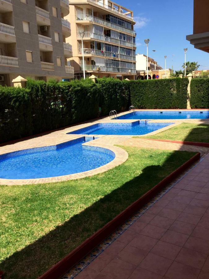 Appartamento Tus Vacaciones Junto Al Mar Torrevieja Esterno foto