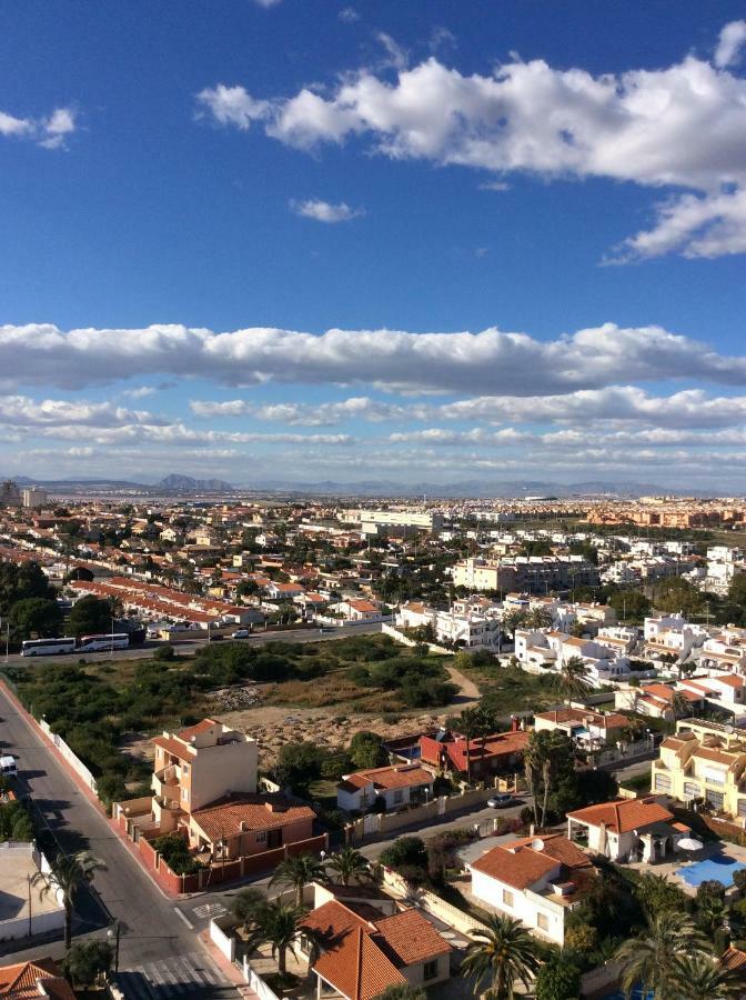 Appartamento Tus Vacaciones Junto Al Mar Torrevieja Esterno foto